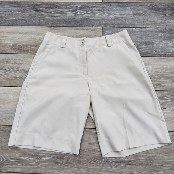 Women's Nike golf shorts size 2 Bermuda length cream colored - Picture 1 of 11